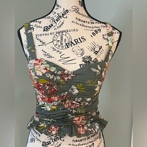 B.O.G Collective Tank |Size Small | Green with Flower Print | Ruffle | Like New